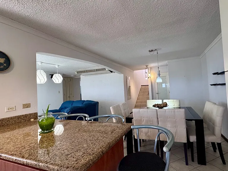 1 Las Colinas — Photo 9