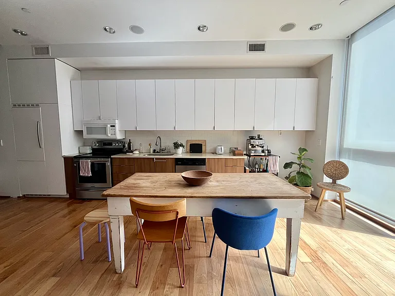 2530 SE 26th Ave #404 — Photo 8