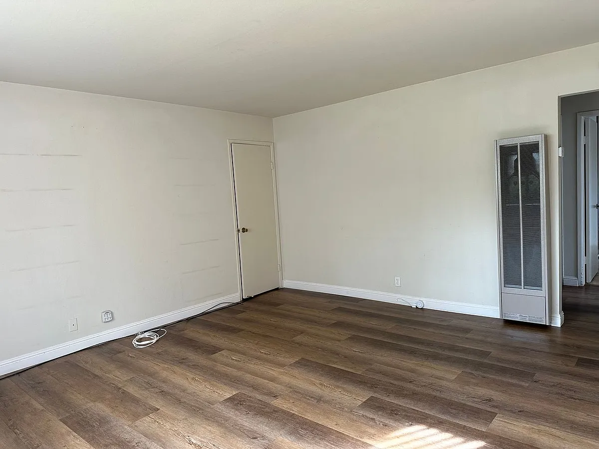 Building Photo - 605 Gamma Ct