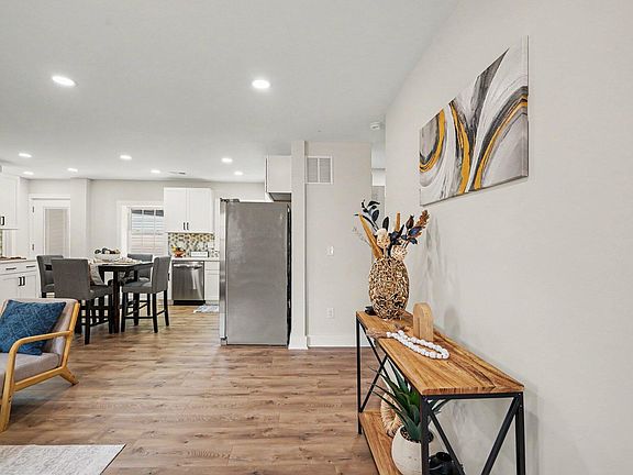 5th image of 607 Dupree St