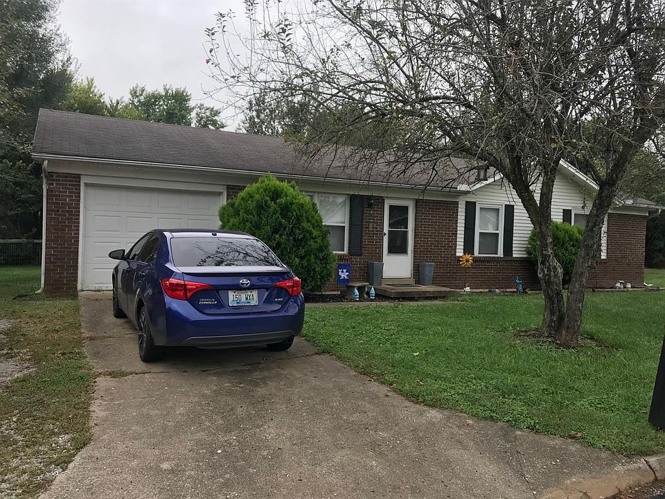 1st image of 27 Kingsbury Ln