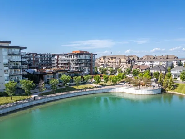 122 N Mahogany Ctr SE #128, Calgary, AB T3M 2V6