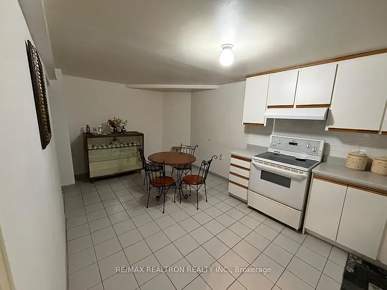 5 Lamar St #BASEMENT — Photo 5