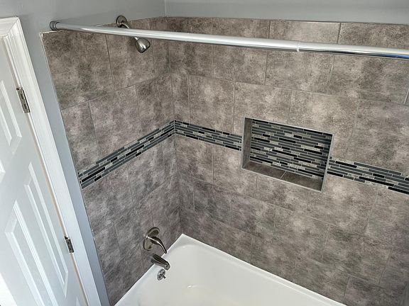 3rd image of 3807 Oakford Ave #C