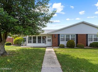 1022A Shetland Dr, Lakewood, NJ