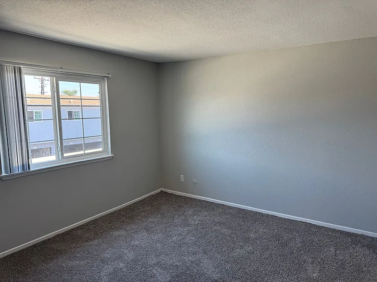 Villa Del Sol Apartments — Photo 117