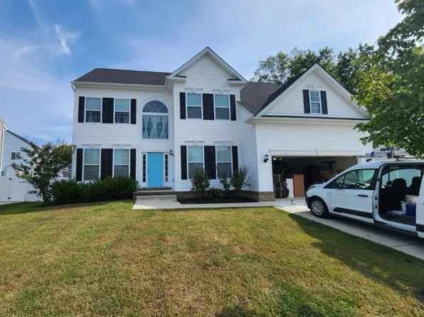 45673 Tennyhill St, California, MD 20619