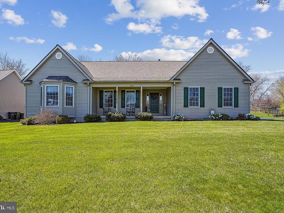 1st image of 625 Elliot Dr