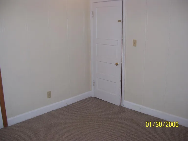 Bed room