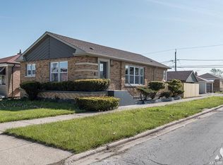 7957 S Sacramento Ave, Chicago, IL