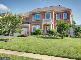9092 Acadia Park Dr, Bristow, VA 20136
