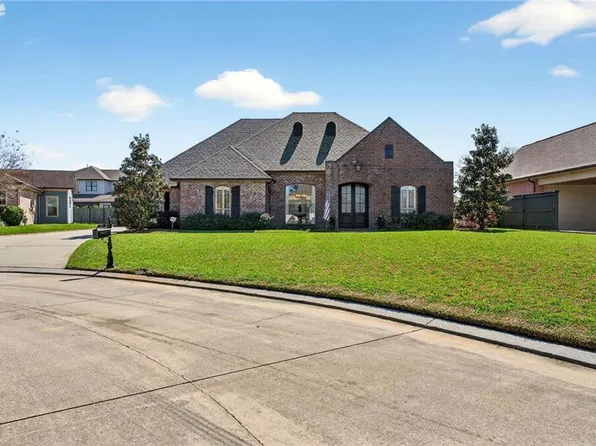 116 Jasmine Ct, Belle Chasse, LA 70037