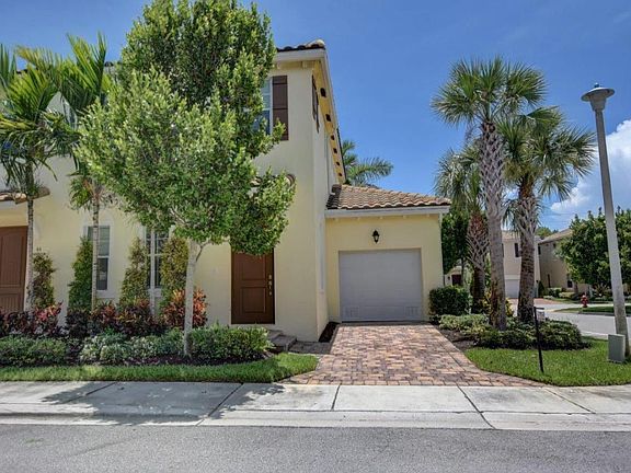 2nd image of 460 Lauren Pine Pl