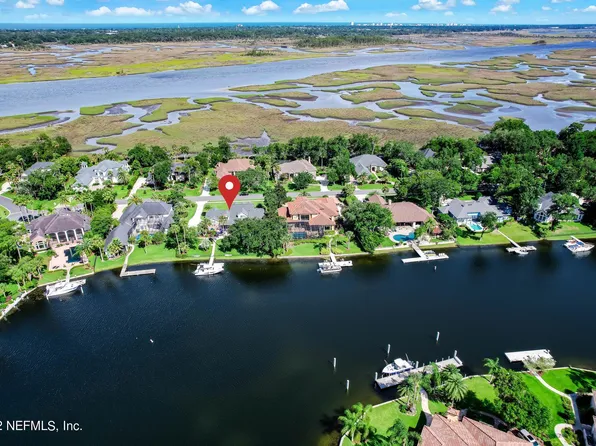 1134 E Shipwatch Dr, Jacksonville, FL 32225