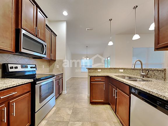 4th image of 280 Saint Croix Island Dr