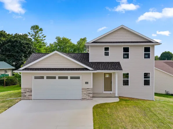 216 Evergreen Ln, Chilton, WI 53014