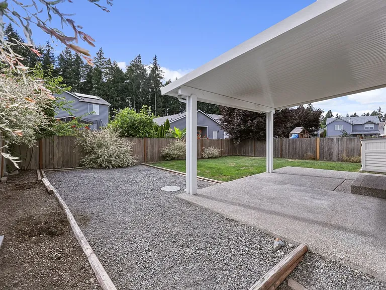 7003 Alta Vista Dr SE — Photo 40