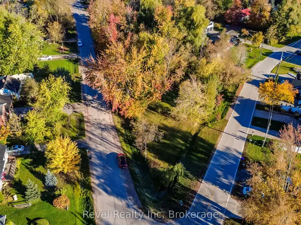2354 Crystal Beach Rd, Innisfil, ON L9S 3W8