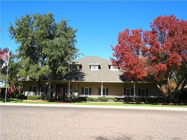 2nd image of 3606 Woodhaven Ct