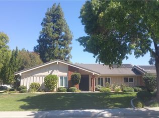 5530 Royal Hill Dr, Riverside, CA 92506