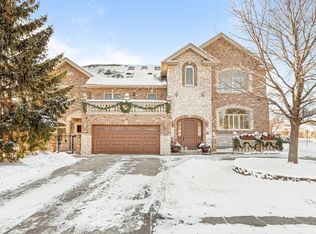 1311 E Ardyce Ln, Mount Prospect, IL