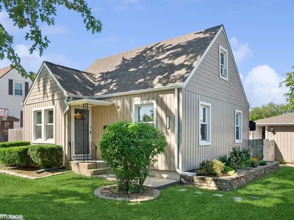 100 S Roberta Ave, Northlake, IL 60164