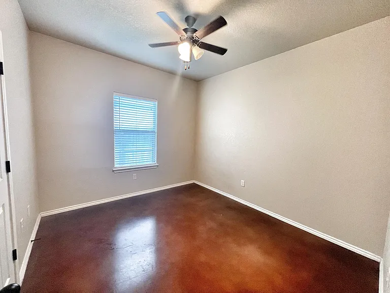 2611 Pahmeyer Rd — Photo 21