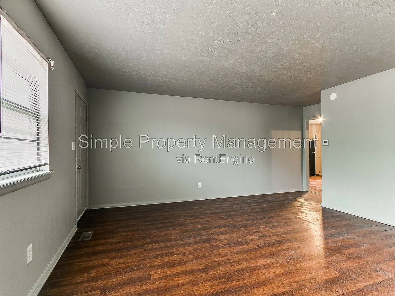 3 bed, 1.0 bath, 1071 sqft, $1,125 — Photo 4