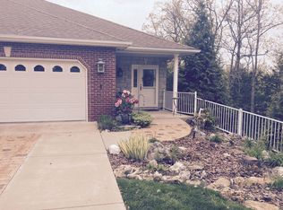 1861 Cedar Ridge Rd #A, Jefferson City, MO 65109