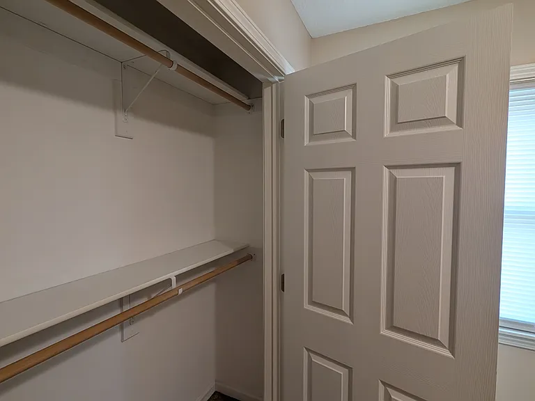 216 W 8th Ave #2 — Photo 7