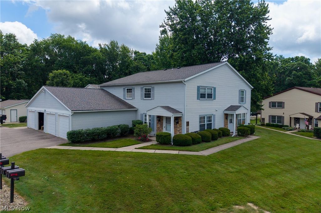 3437 Beaver Trl APT D, Aurora, OH - View 6