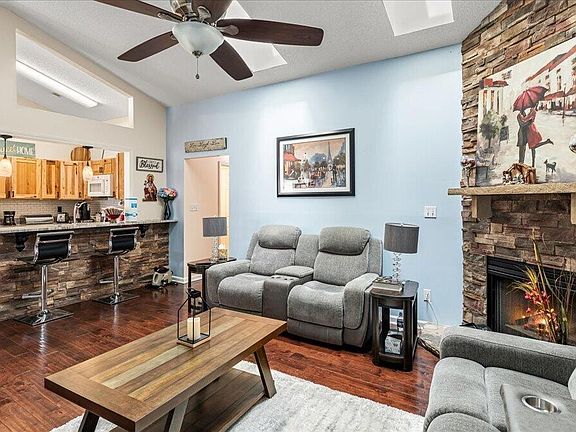 5th image of 9509 Hyacinth Way