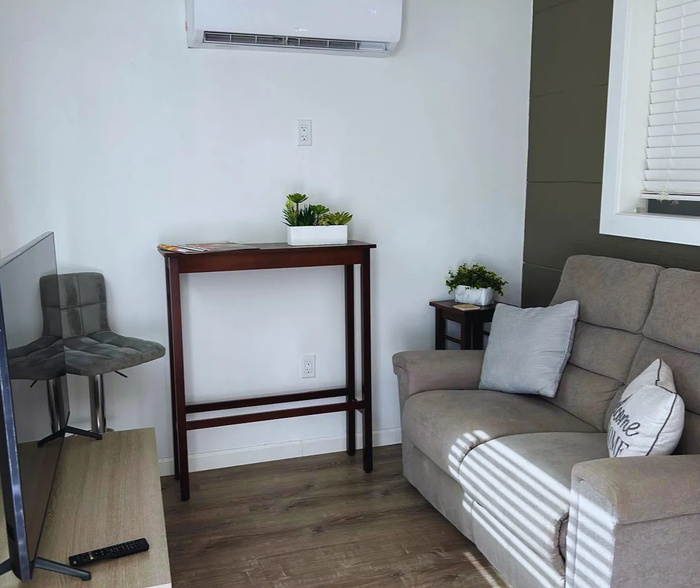 1 bed, $1,400 — Photo 1