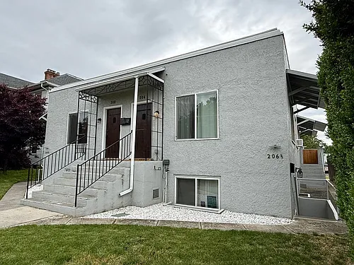 208 5th St Photo 1