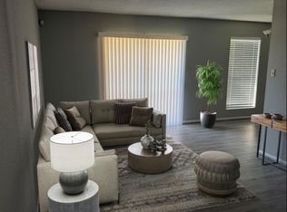 1516 Bay Area Blvd APT B4, Houston, TX 77058