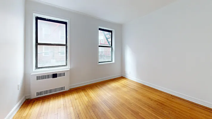 Rented by Bond New York | media 7