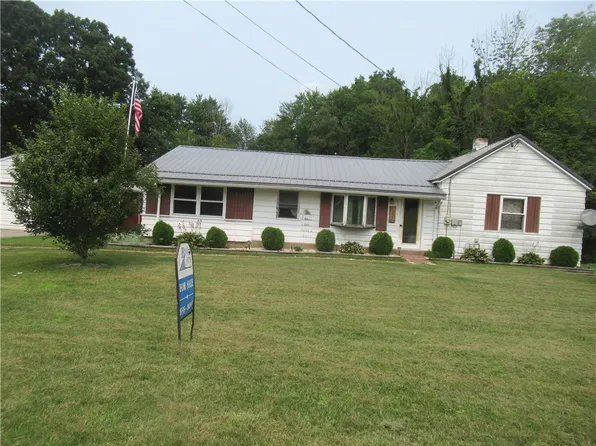 12992 Reed Ave, Conneaut Lake, PA 16316