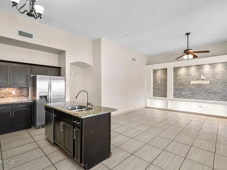 3138 Red Maple Dr — Photo 10