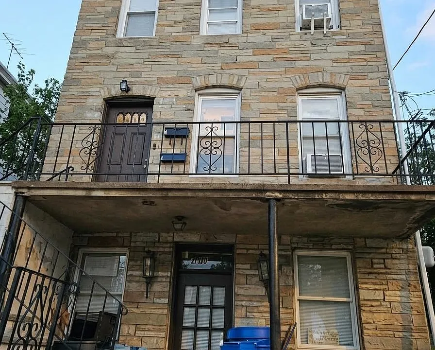 435 Washington St #2