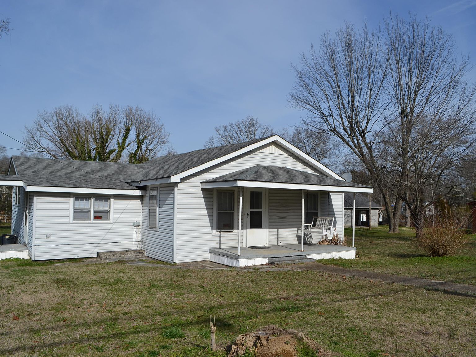 1013 Broadway Ave, Bridgeport, AL 35740 Zillow