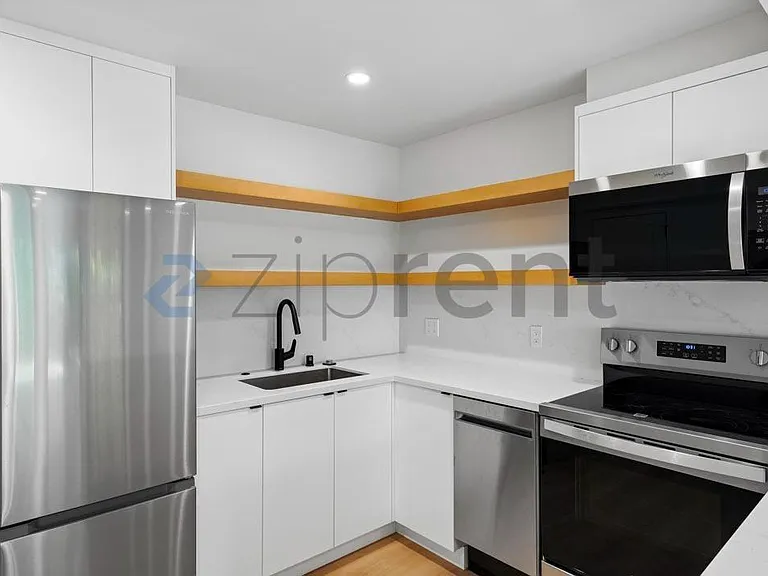156 Ledyard St #D — Photo 8