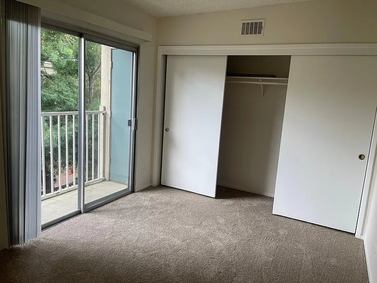 429 N Rengstorff Ave #5 — Photo 14