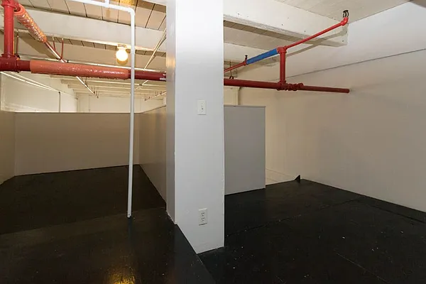 Rented by Nooklyn NYC LLC | media 16