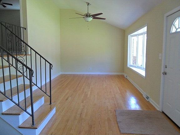 4th image of 163 Westmore Dr