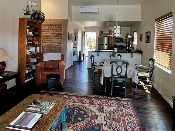 5th image of 101 N Manzanita St