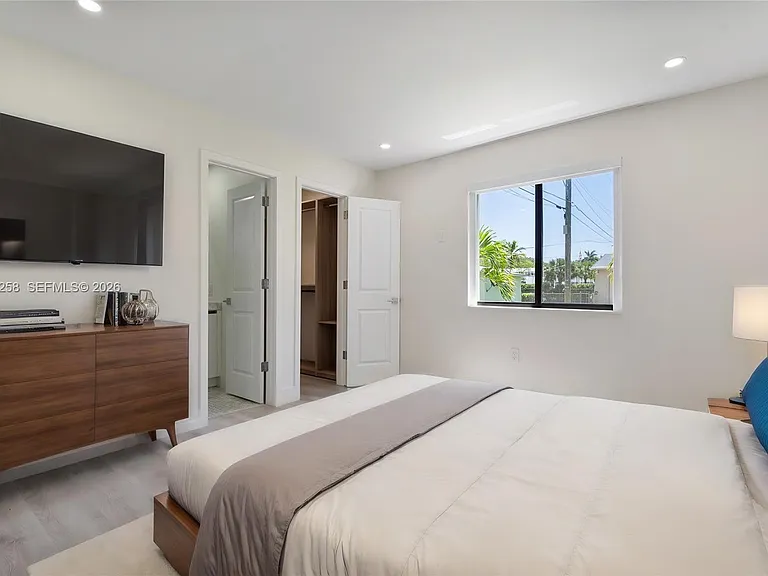 256 Grant Dr — Photo 23