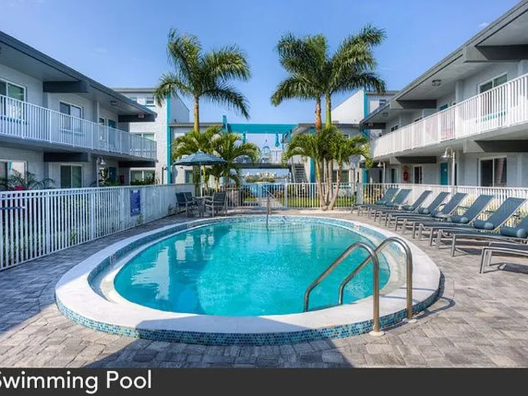 Bayside Villas Apartments — Photo 7