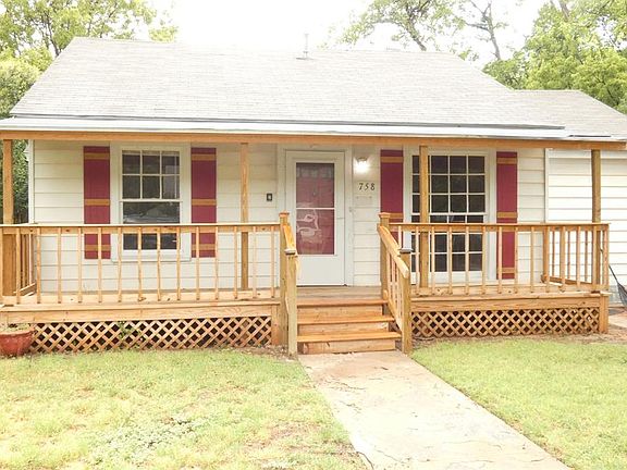 3rd image of 758 Ballinger St