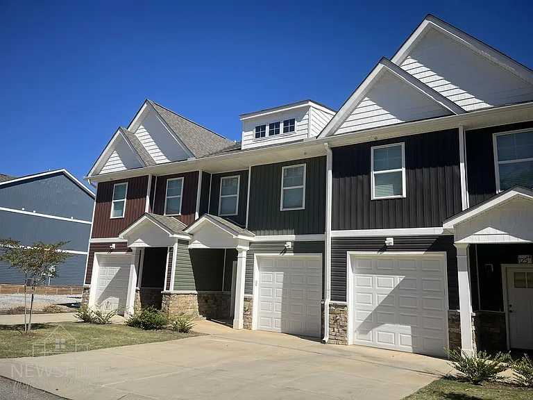 Townes at Converse Luxury Townhomes — Photo 47