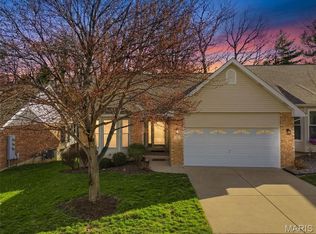 24 Summit Pointe Ct Unit 4A, Saint Charles, MO 63301